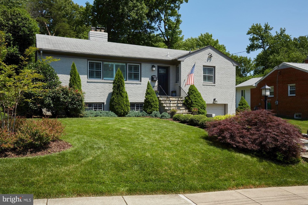 311 Princeton Blvd, Alexandria, VA 22314 - photo 1