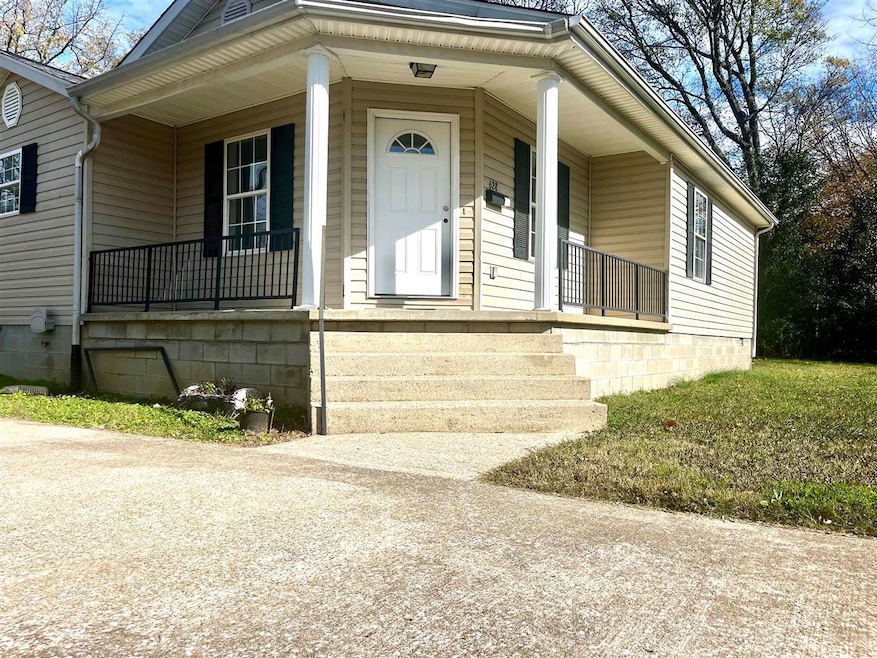 628 Jefferson St, Franklin, KY 42134 - photo 1