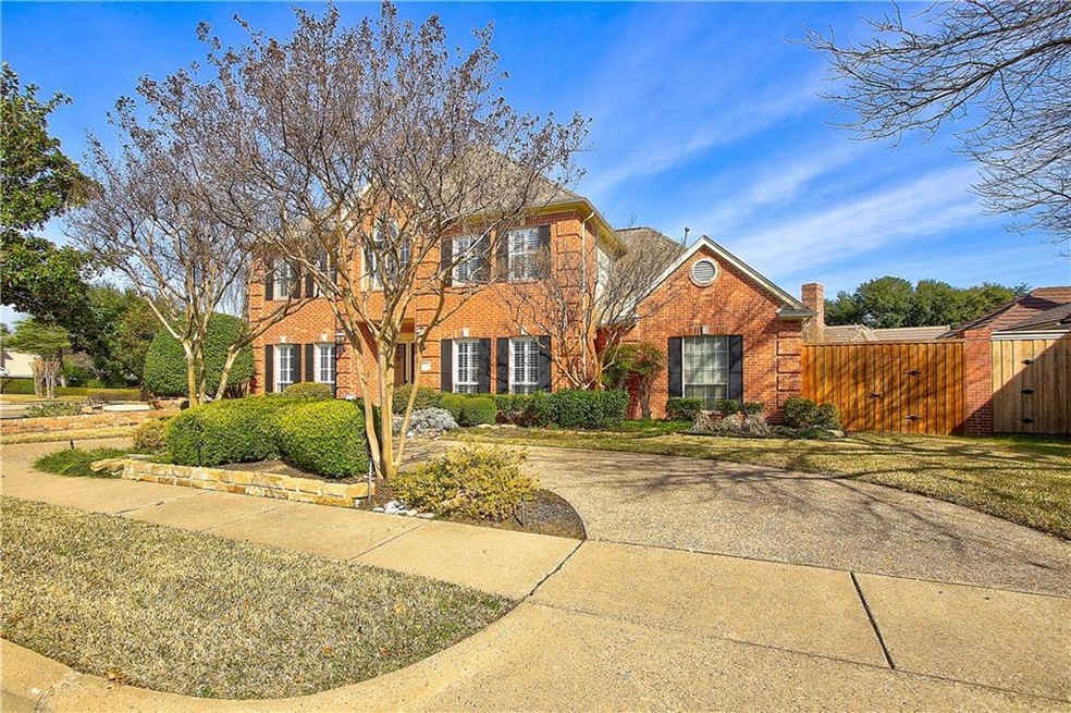 Beautiful two story colonial updated home in prest