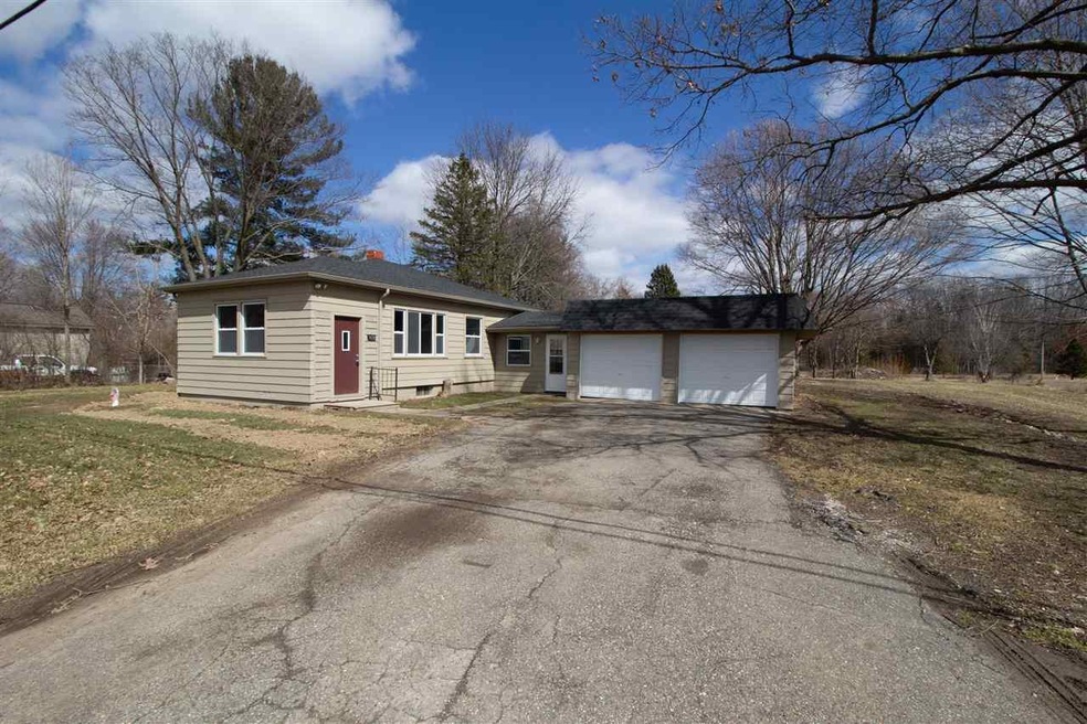 7430 N Jennings Rd, Mount Morris, MI 48458 - photo 1