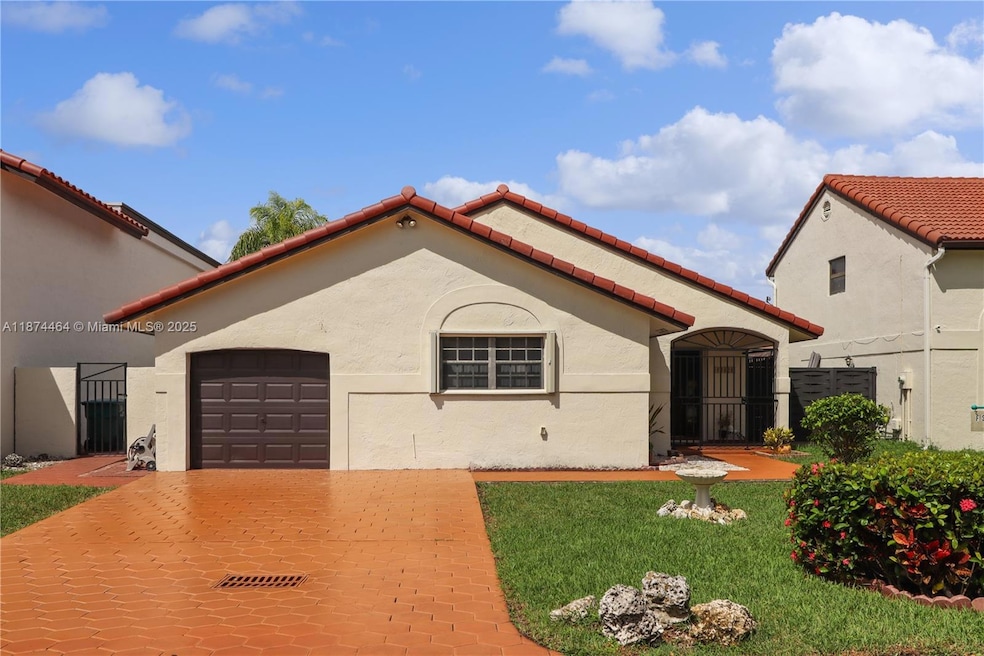 10428 SW 118th Place, Miami, FL 33186 - photo 1