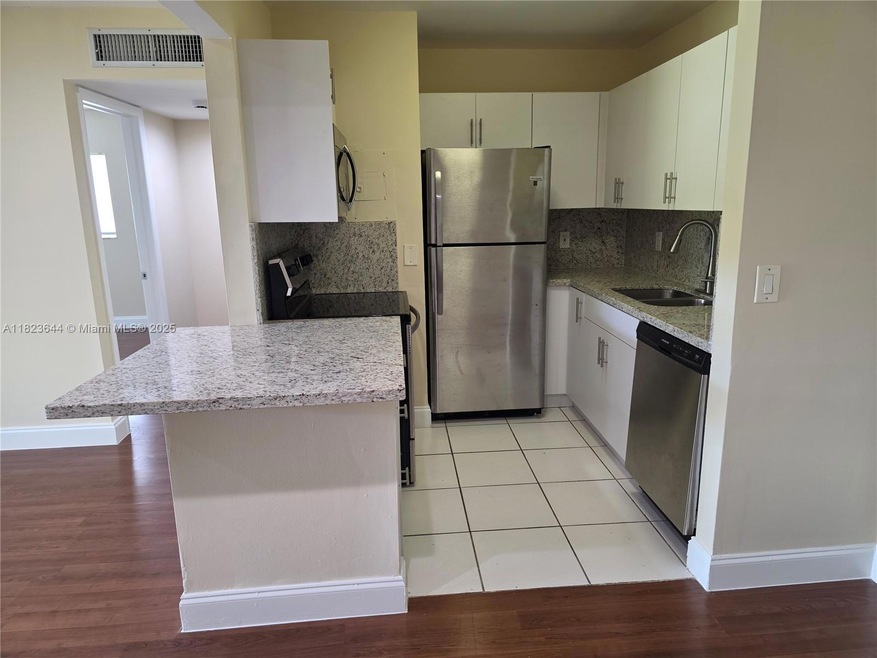 13716 SW 90th Ave unit 29, Miami, FL 33176 - photo 1