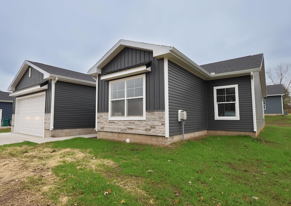 13062 Cedar Rd NE, Thornville, OH 43076 - photo 1