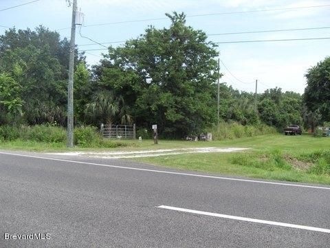 entrance off US HWY 1