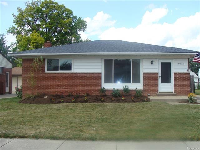 15665 Flanagan St, Roseville, MI 48066 - photo 1