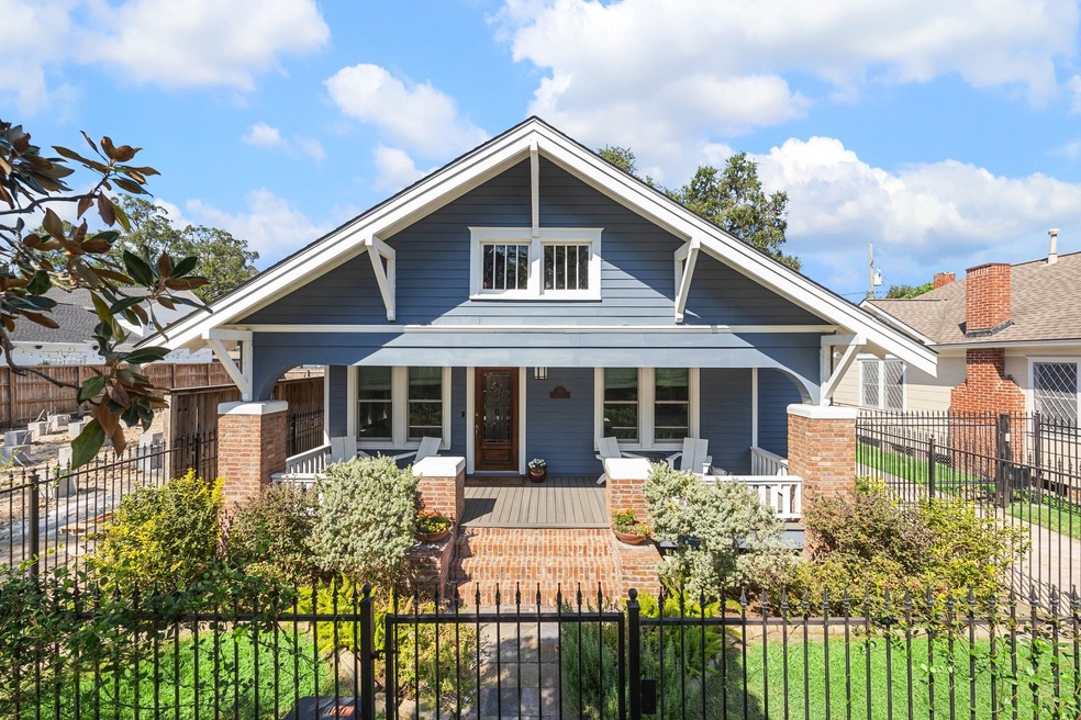 941 Woodland St, Houston, TX 77009 - photo 1