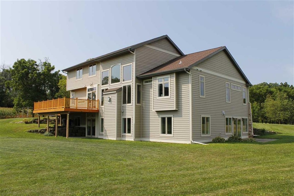 6454 Shady Bend Rd, Verona, WI 53593 - photo 1