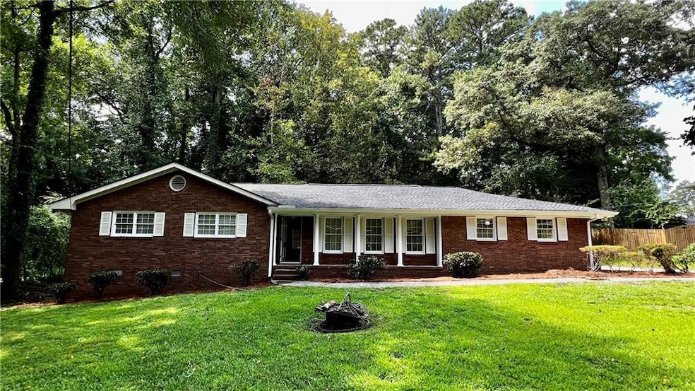 2289 Valley Dr, Snellville, GA 30078 - photo 1