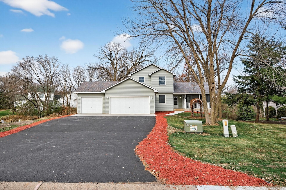 7004 256th St, Wyoming, MN 55092 - photo 1