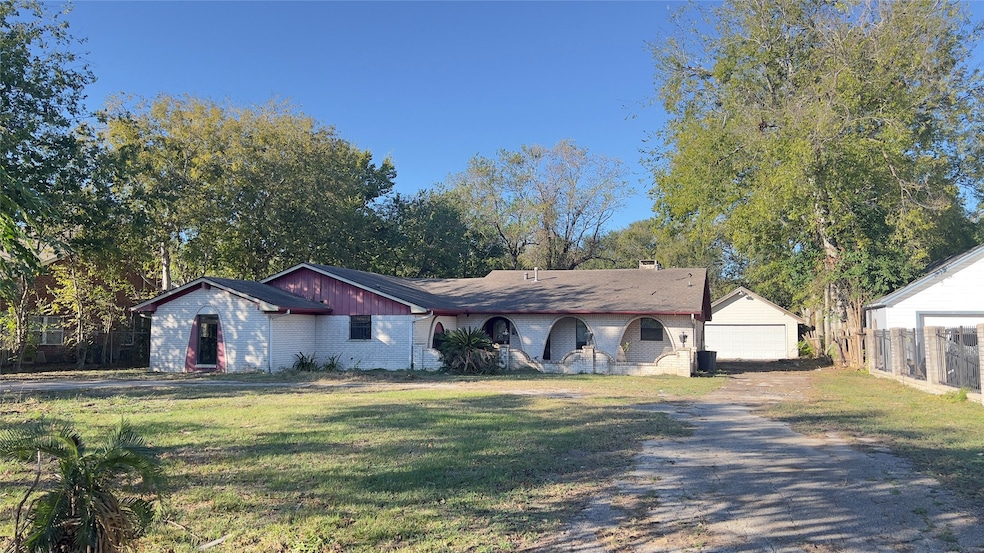 10314 Altonbury Ln, Houston, TX 77031 - photo 1