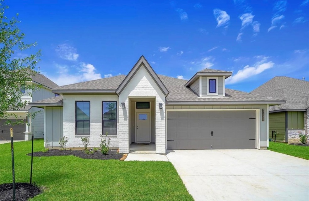 1134 Tomball Downs Dr, Tomball, TX 77375 - photo 1