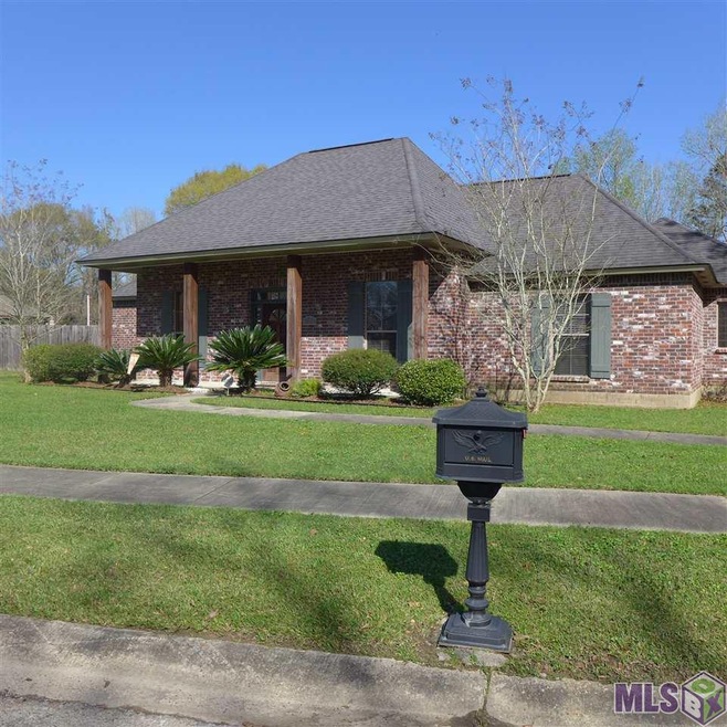 3288 Ramey Dr, Zachary, LA 70791 - photo 1