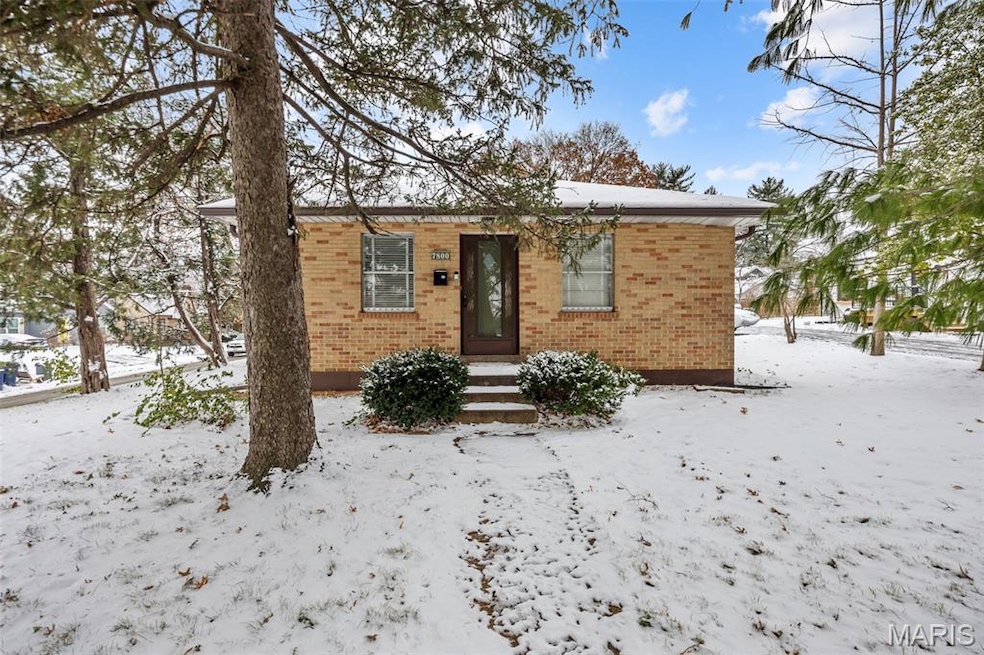 7800 Murdoch Ave, Saint Louis, MO 63119 - photo 1