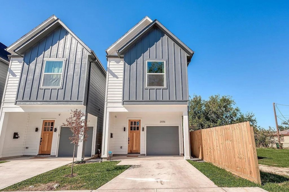 2105 Sam Wilson St unit E, Houston, TX 77020 - photo 1