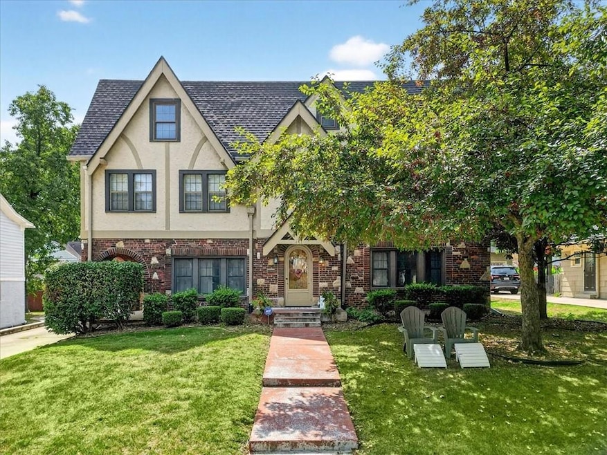 For Sale $775,000 • Co-Listing Agent