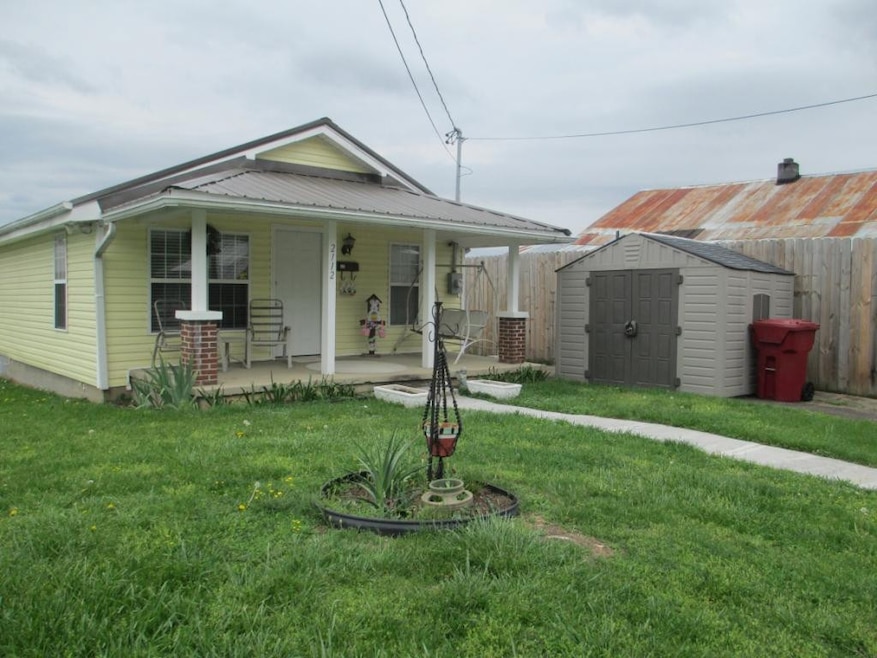 2112 E Myrtle Ave, Johnson City, TN 37601 - photo 1