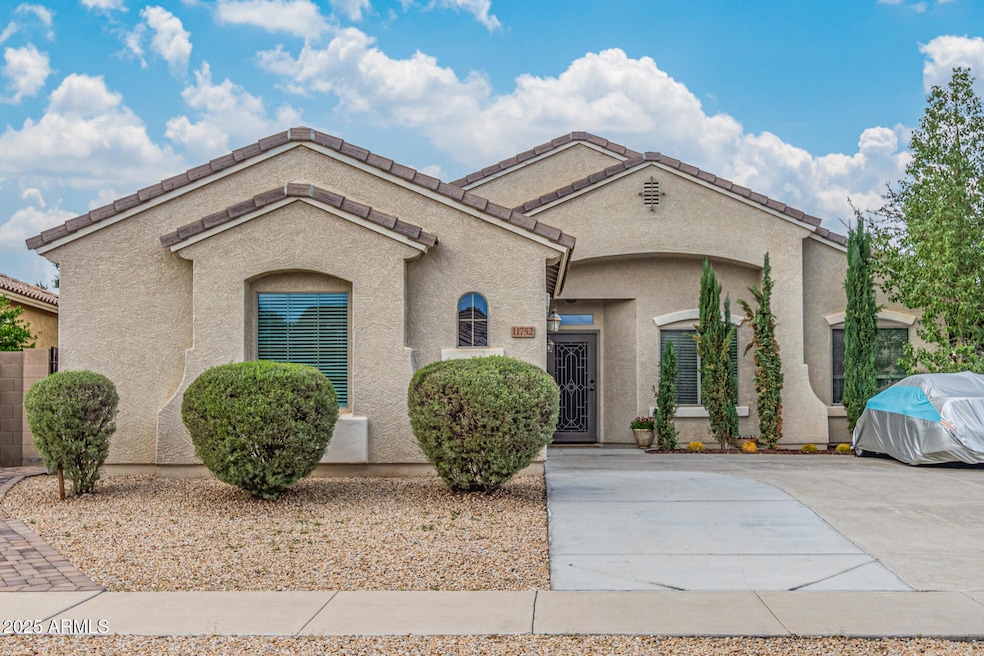 11752 N 165th Ave, Surprise, AZ 85388 - photo 1