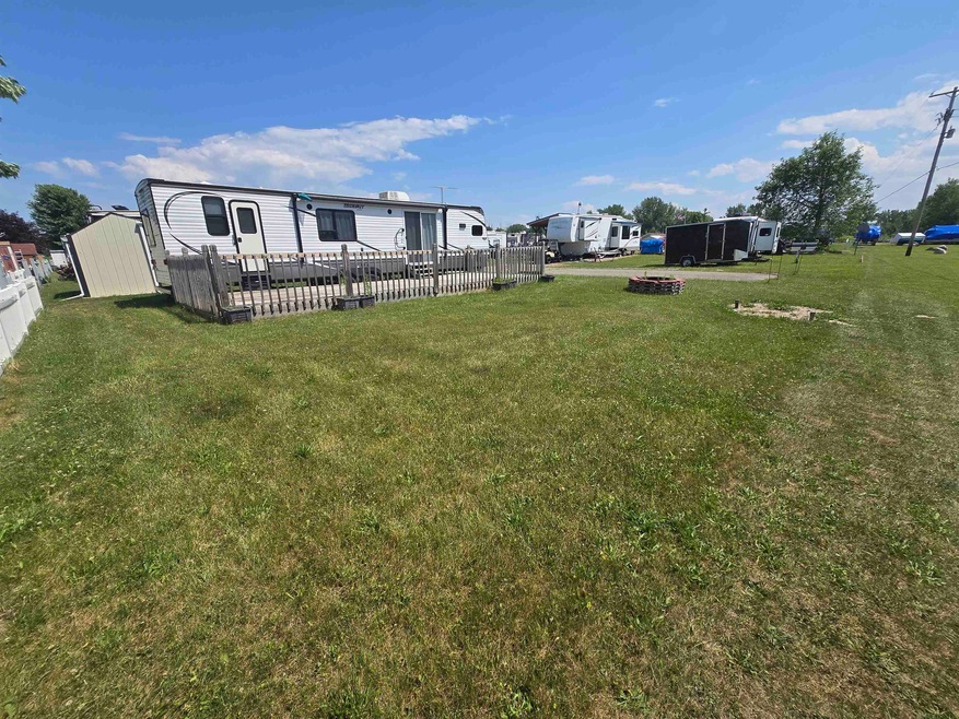 831 Main Unit 212 St unit 212, Au Gres, MI 48703 - photo 1