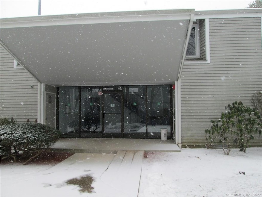 111 Florence Rd unit 2B, Branford, CT 06405 - photo 1