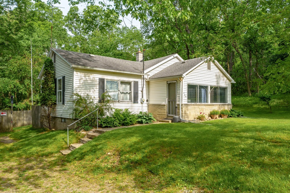 LC-Darling_St_325_Kalamazoo_49048-1
