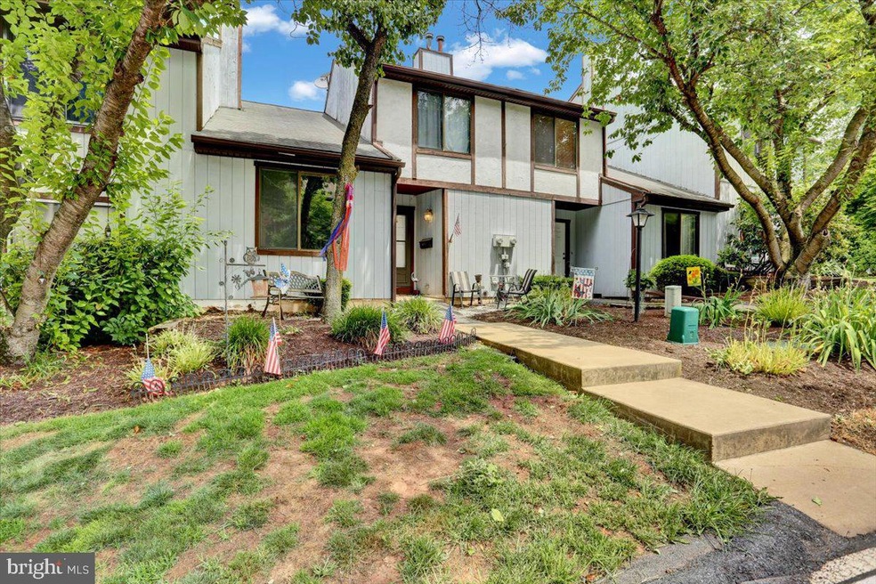 2 Heather Ct, Reading, PA 19606 - photo 1