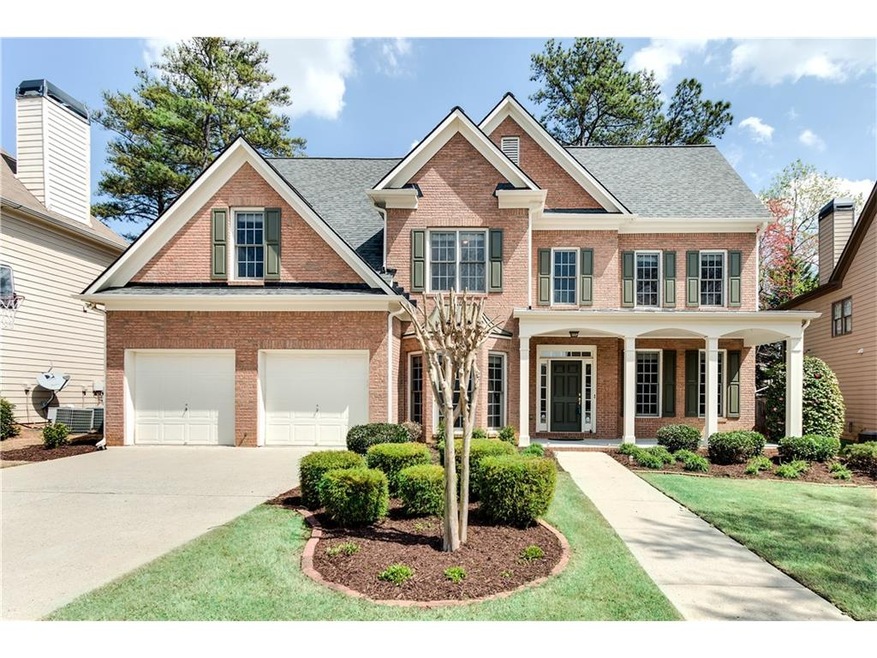 Spectacular turn-key ready home on a quiet cul-de-