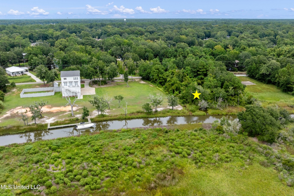 9413 Seacliff Blvd, Ocean Springs, MS 39564 - photo 1