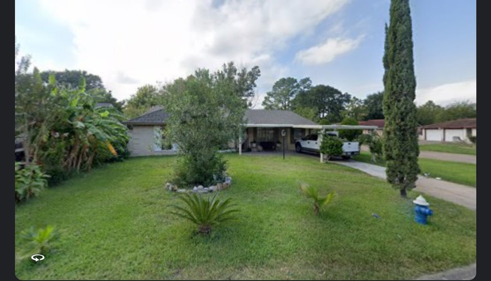 8847 Rutherford Ln, Houston, TX 77088 - photo 1