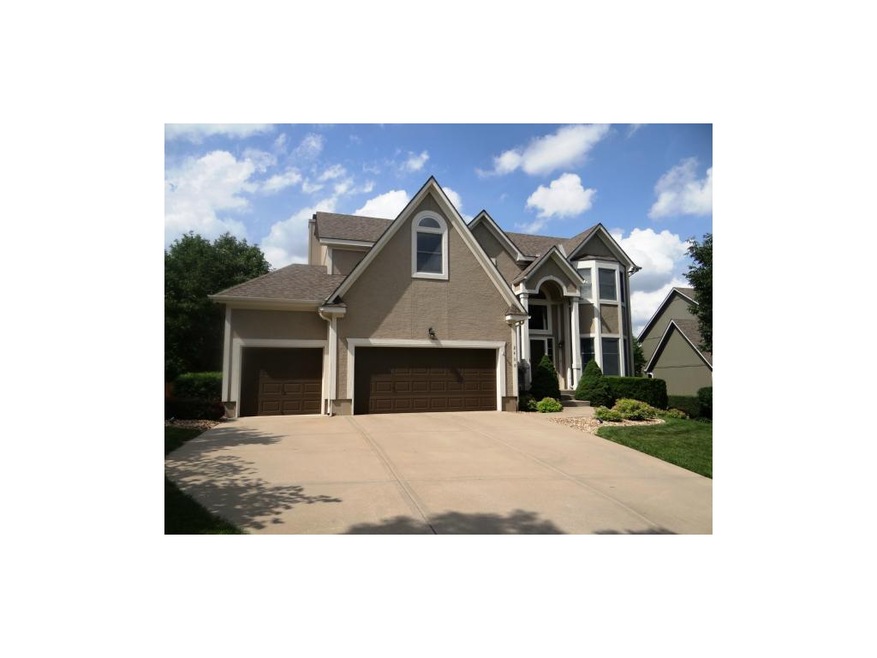 Beautiful Home With 4 Bedrooms, 3.5 Baths, 3 Car G