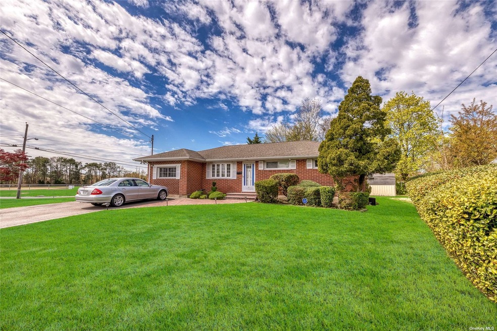 Sold $582,500 • Co-Listing Agent