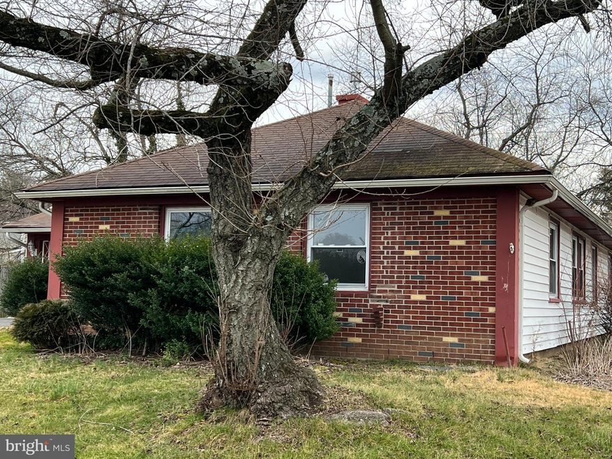 44 Pebble Ln, Willingboro, NJ 08046 - photo 1