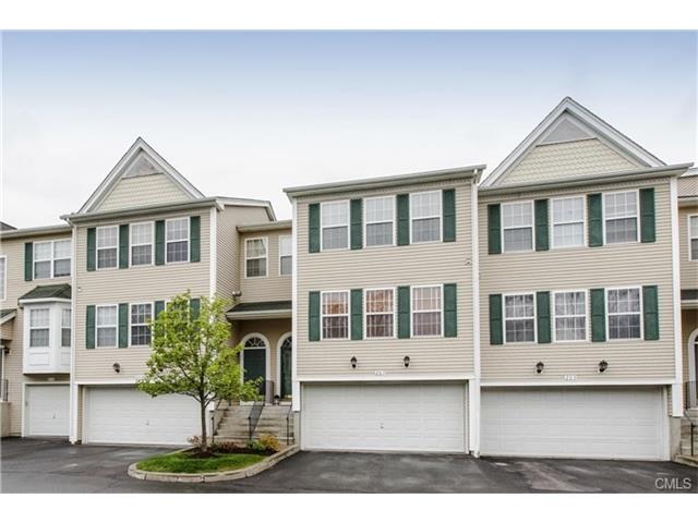 207 Lexington Blvd unit 207, Bethel, CT 06801 - photo 1