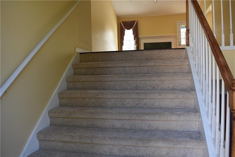 1805 Stoneoak Cir, Lawrenceville, GA 30043 - photo 1