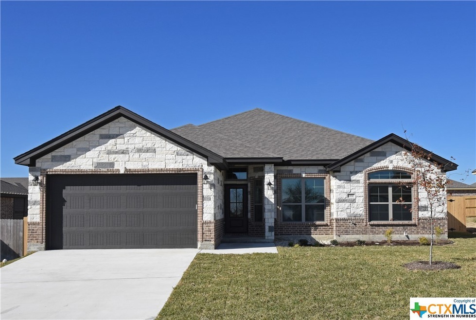 702 Juniper Dr, Troy, TX 76579 - photo 1