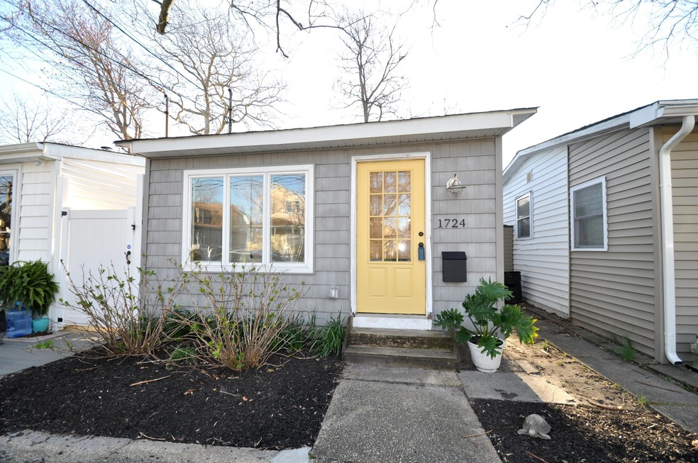 1724 Newman St.