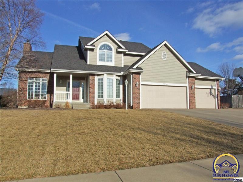 3736 SW Stonybrook Dr, Topeka, KS 66610 - photo 1