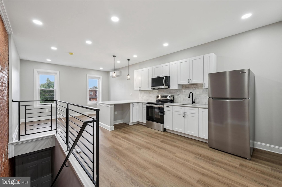 For Rent $1,250/month