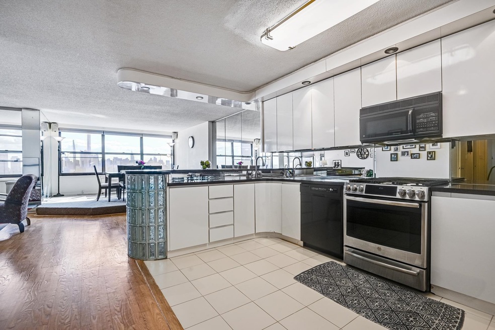 Sold $380,000 • Co-Listing Agent