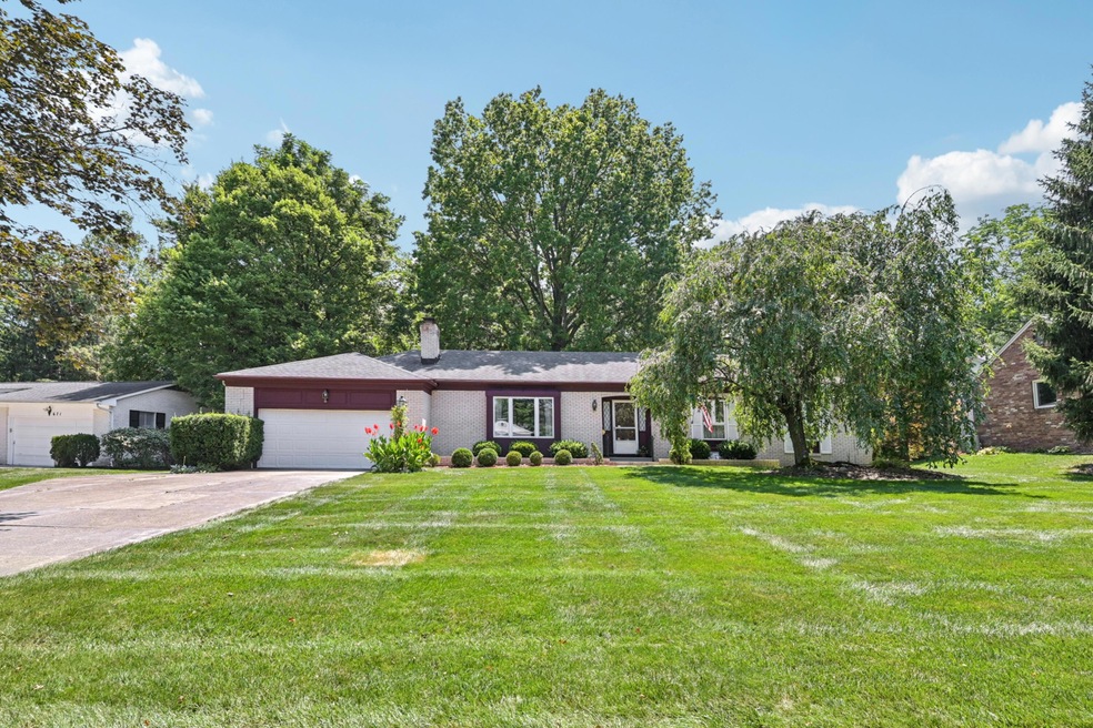 685 Olde Settler Place, Columbus, OH 43214 - photo 1