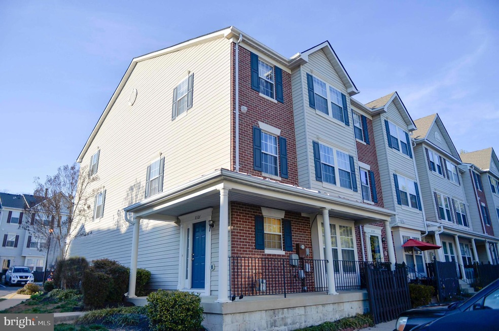 8326 Green Heron Way unit 48, Lorton, VA 22079 - photo 1
