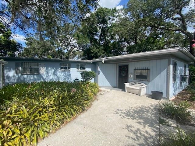 10714 N Central Ave, Tampa, FL 33612 - photo 1