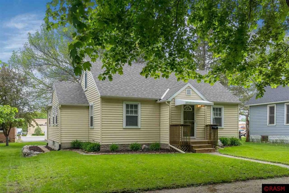 1616 N 2nd St, Mankato, MN 56001 - photo 1