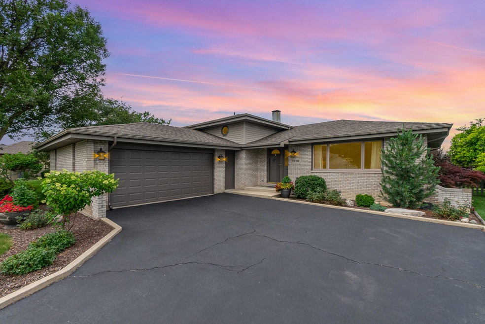 2820 Mockingbird Dr, Crown Point, IN 46307 - photo 1