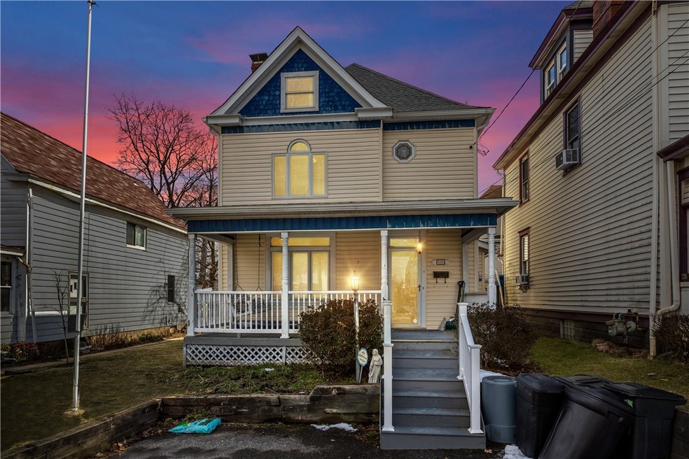 Lovely colonial frame house with 2 parking spaces