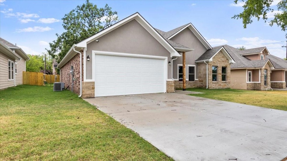 608 N Frisco Rd, Sherman, TX 75090 - photo 1