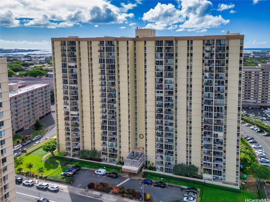 Century West unit 1907, Honolulu, HI 96818 - photo 1