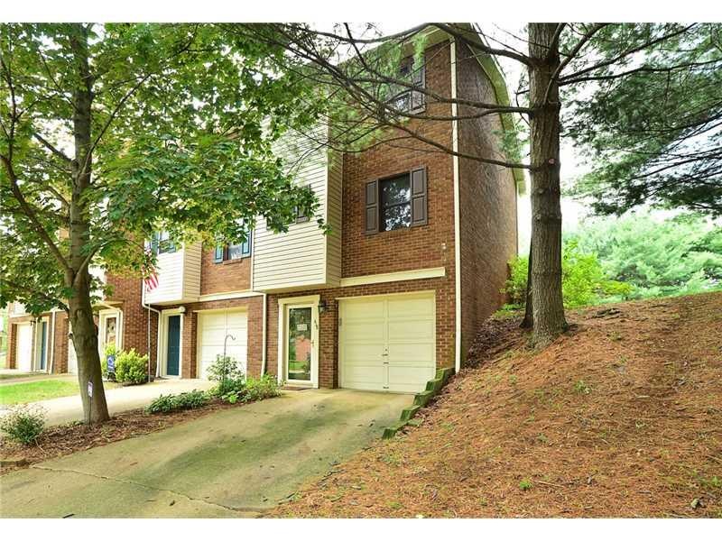 Exterior Front. Welcome Home to 418 Brookside Ct i