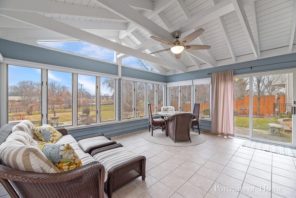 53 Venetian Way Cir, Wheaton, IL 60189 - photo 1