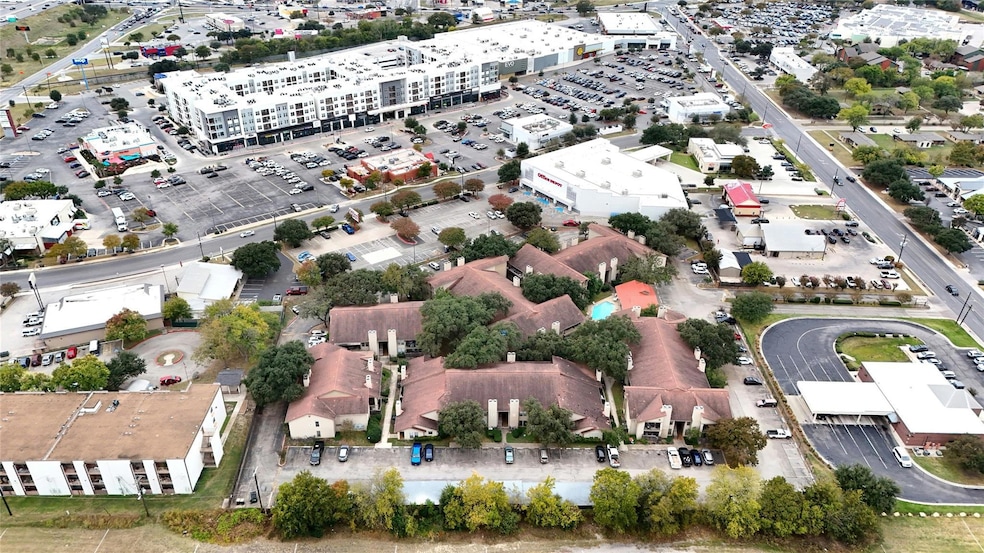 1202 Thorpe Ln unit 508, San Marcos, TX 78666 - photo 1