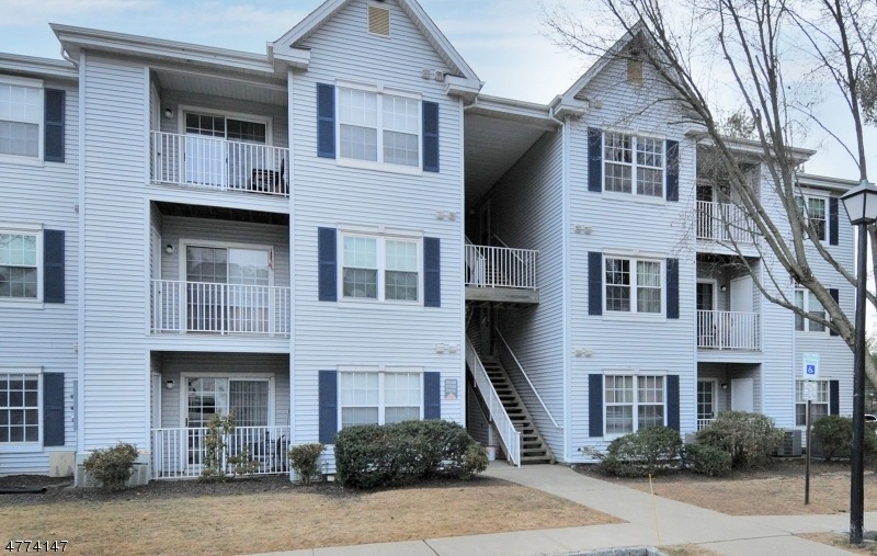 224 Stratford Place, Bound Brook, NJ 08805 - photo 1